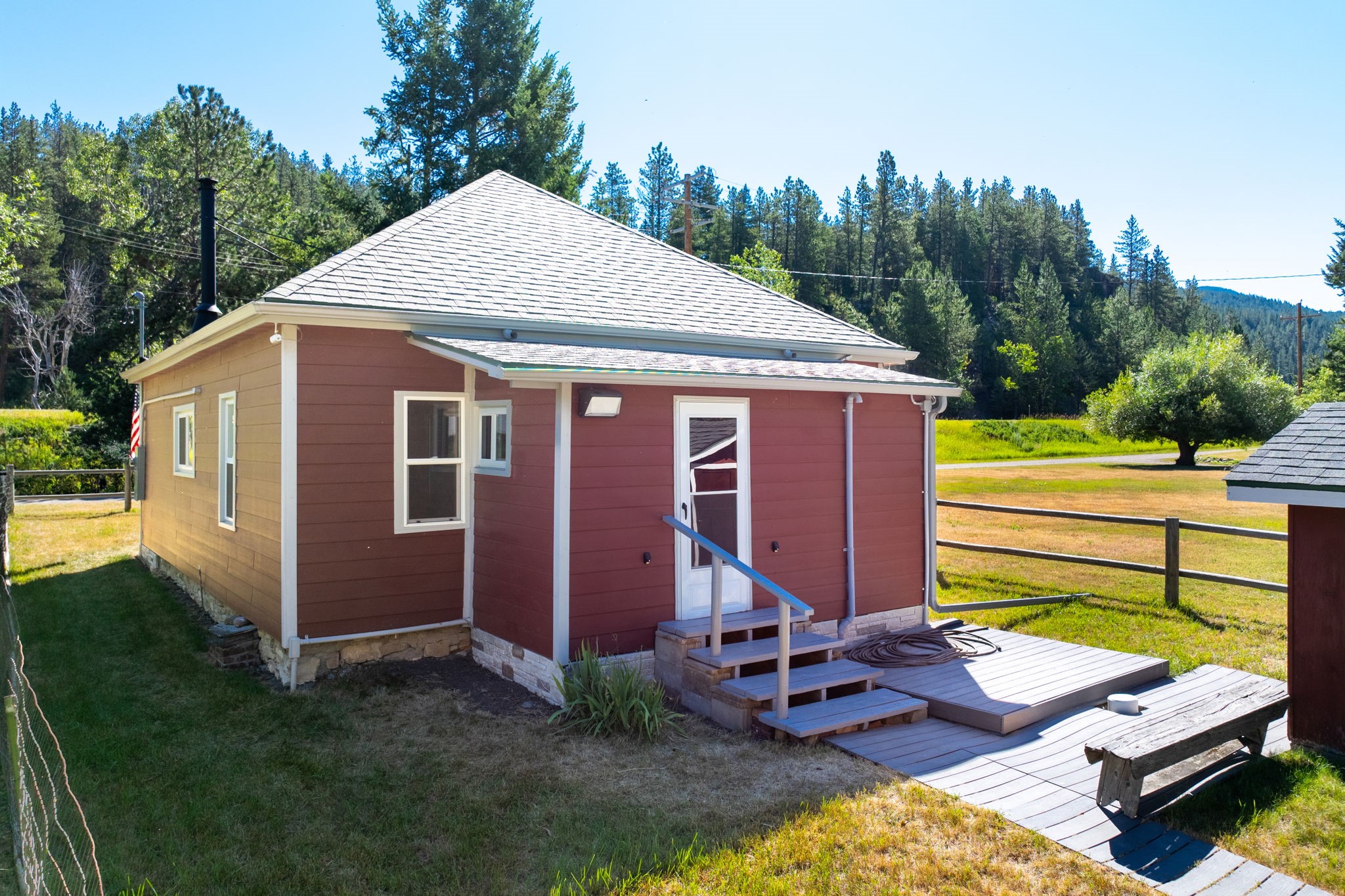 12 Cascade Avenue Property Photo 4