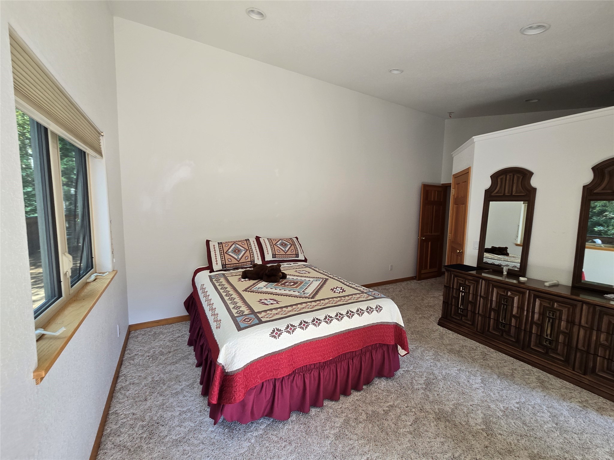 22963 And 22922 Love Drive Property Photo 32