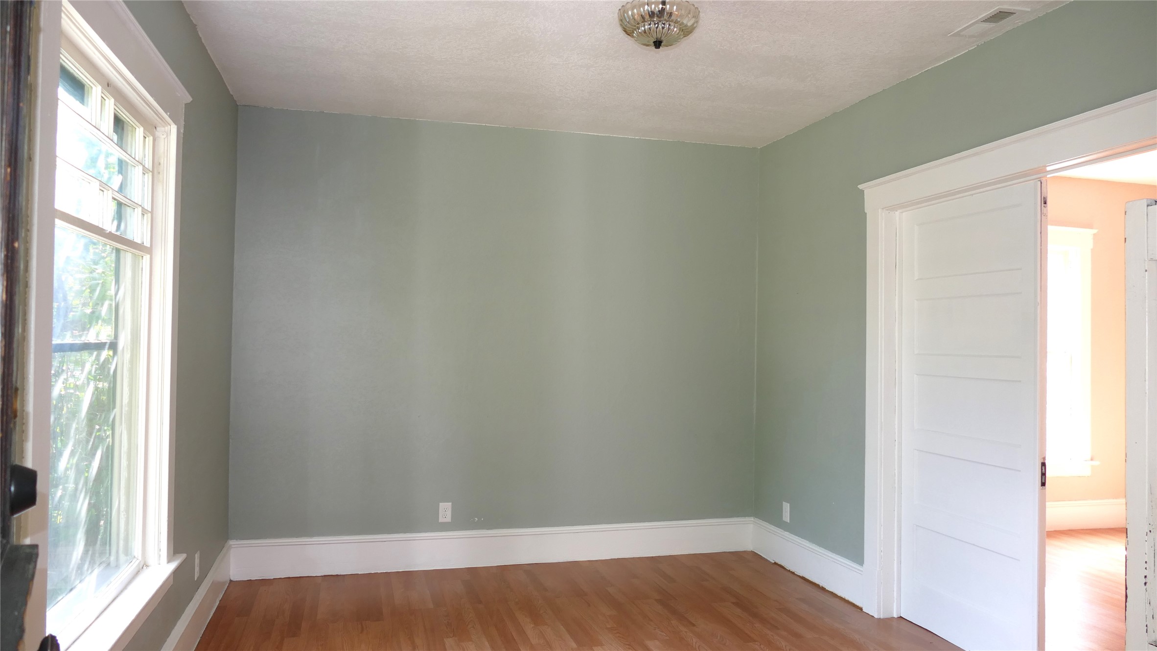 721 5th Avenue S Property Photo 2