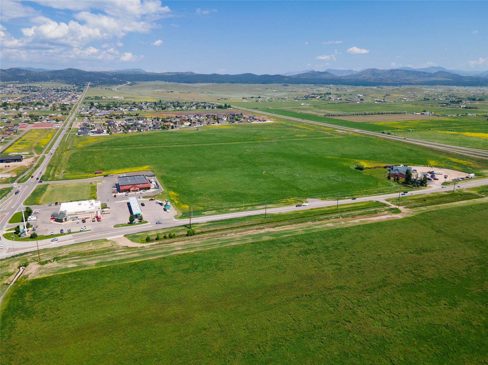 Nhn N Montana Avenue Property Photo 3