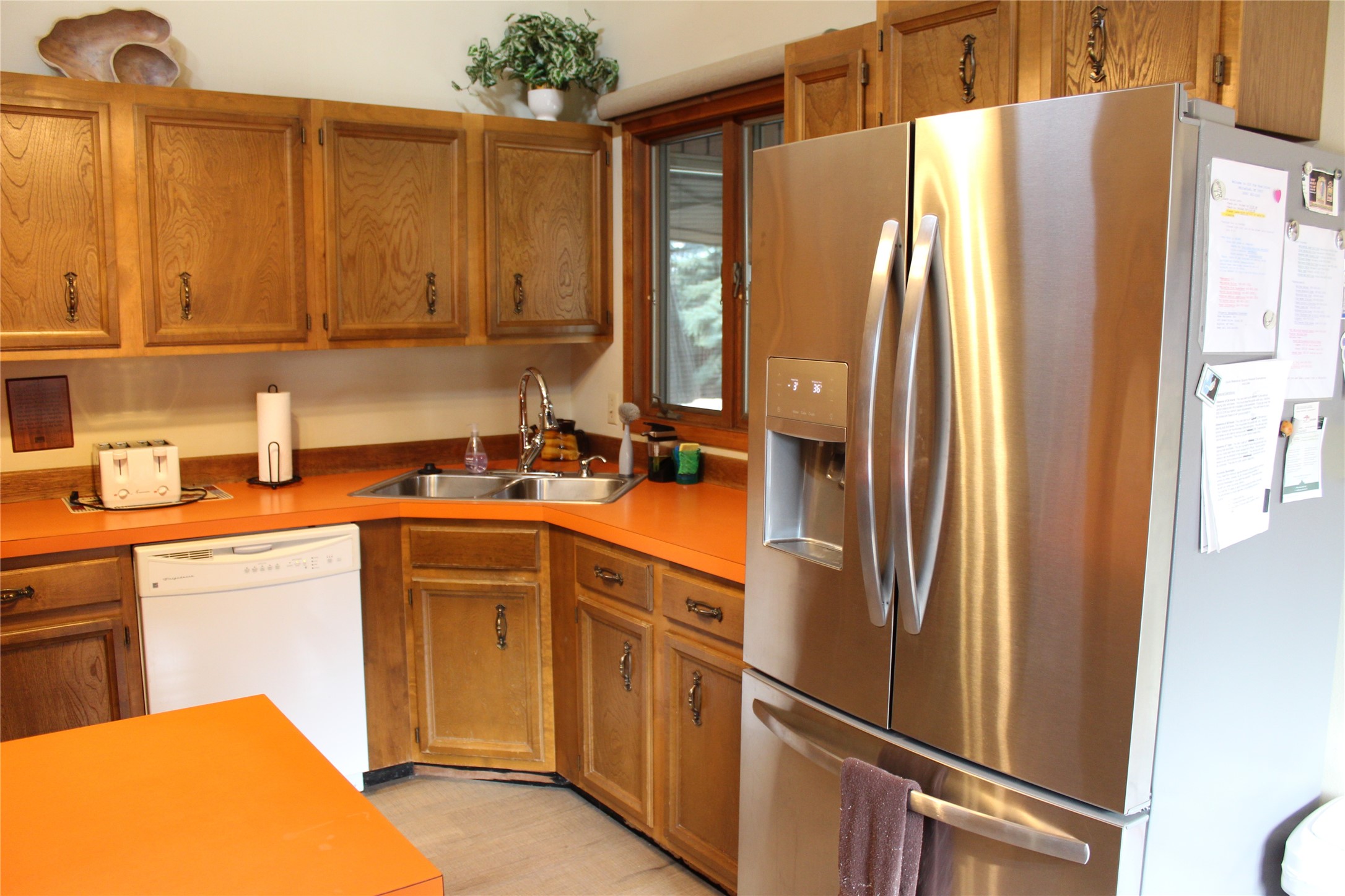 220 Fox Farm Drive Property Photo 4
