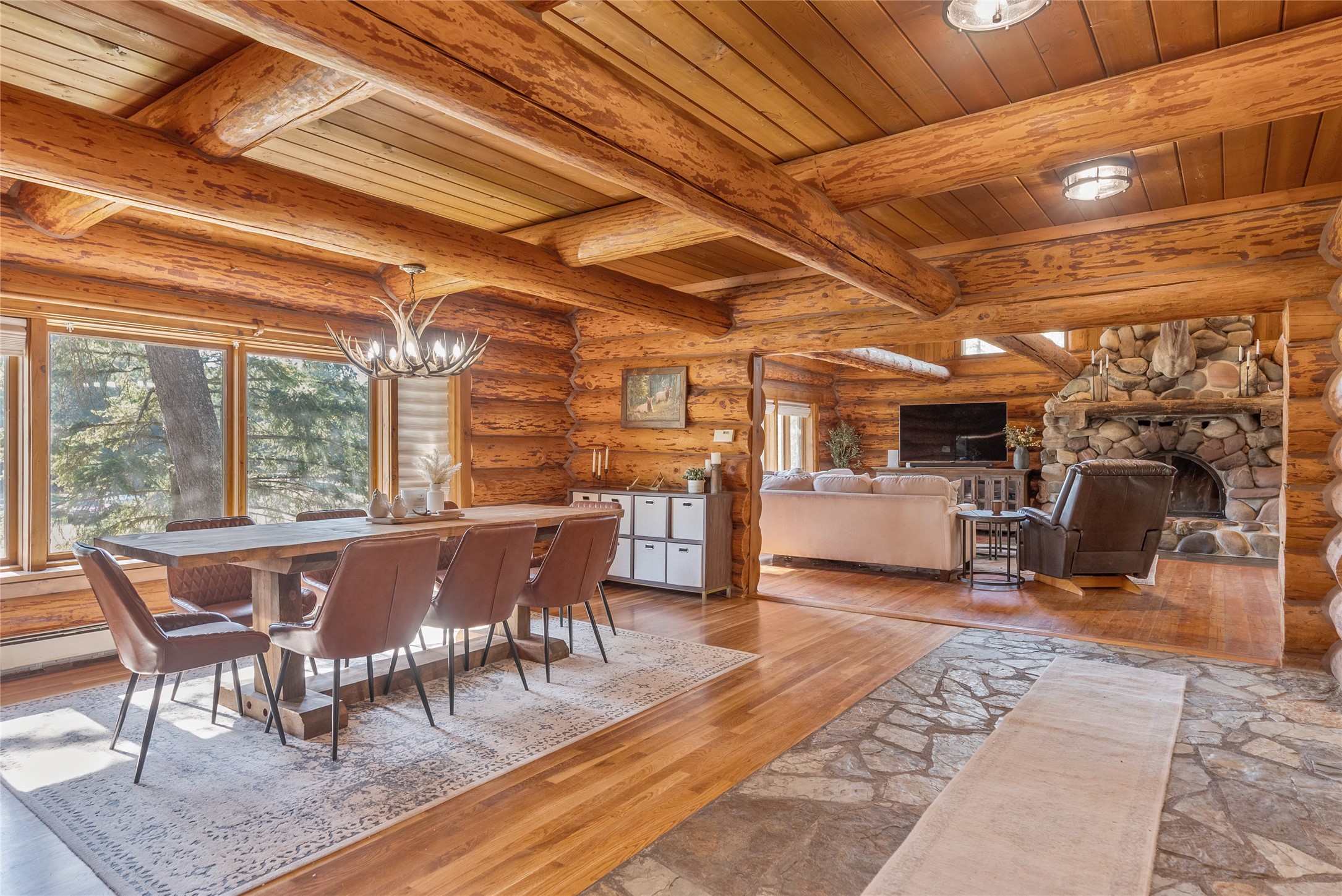 2100 Four Mile Way Property Photo 12
