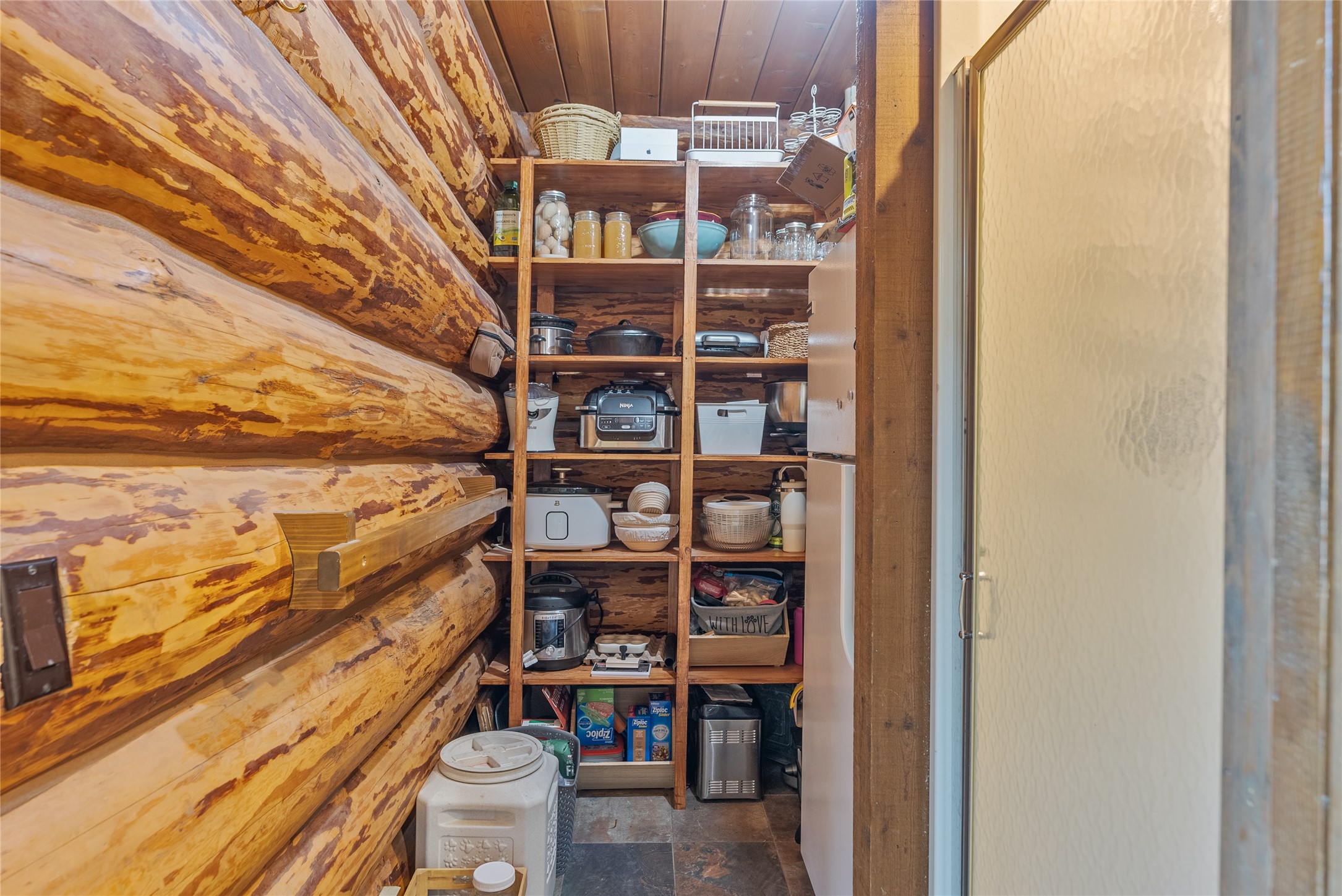 2100 Four Mile Way Property Photo 27