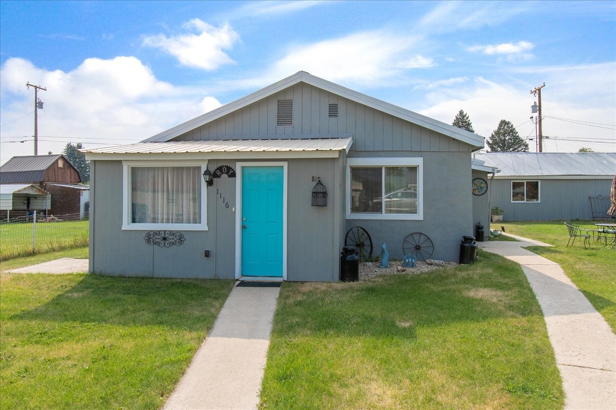 1116 Oregon Street Property Photo 2
