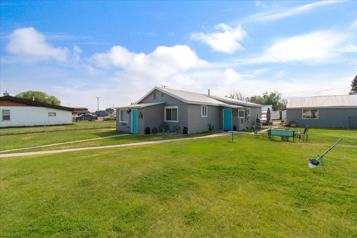 1116 Oregon Street Property Photo 5