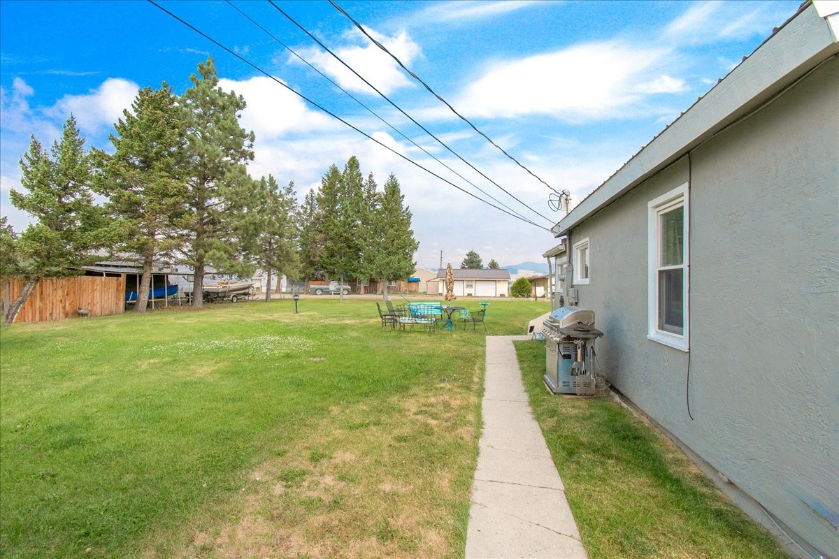 1116 Oregon Street Property Photo 7