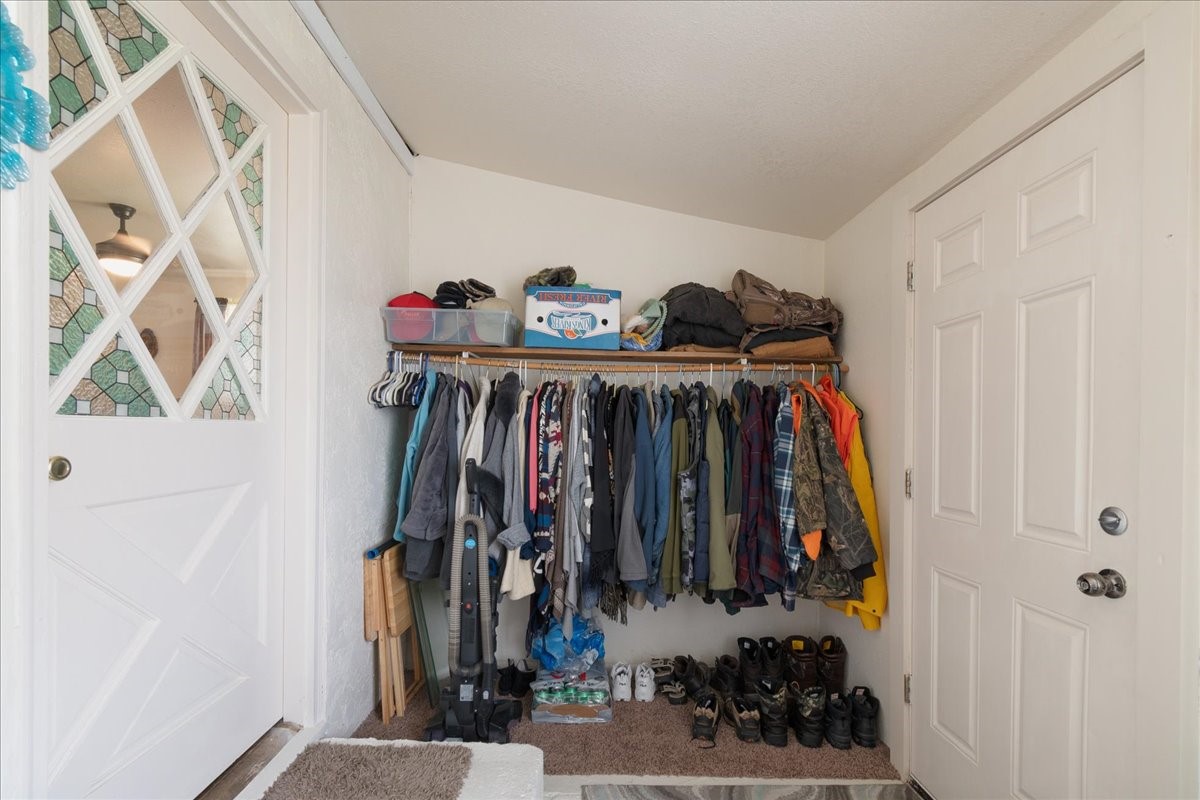1116 Oregon Street Property Photo 11