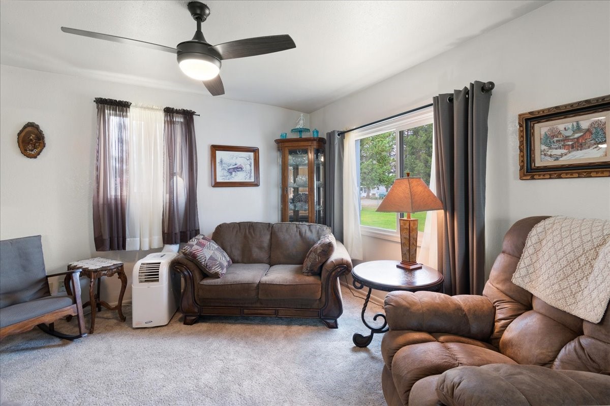 1116 Oregon Street Property Photo 17
