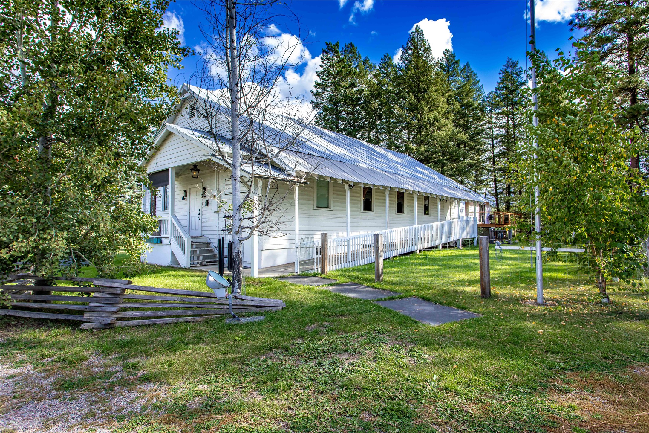 5095 Highway 2 W Property Photo 3