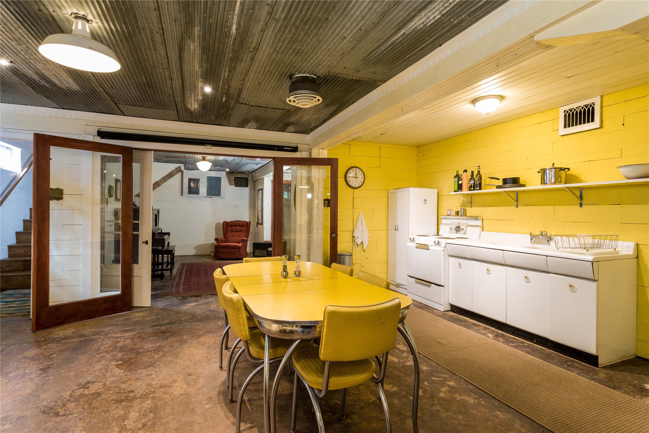 5095 Highway 2 W Property Photo 25