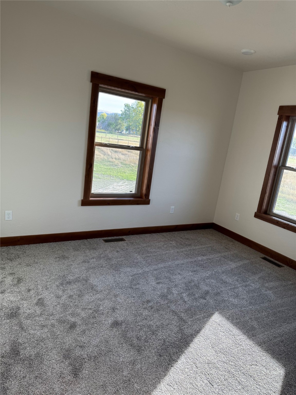 13381 Mt Hwy 200 Property Photo 13