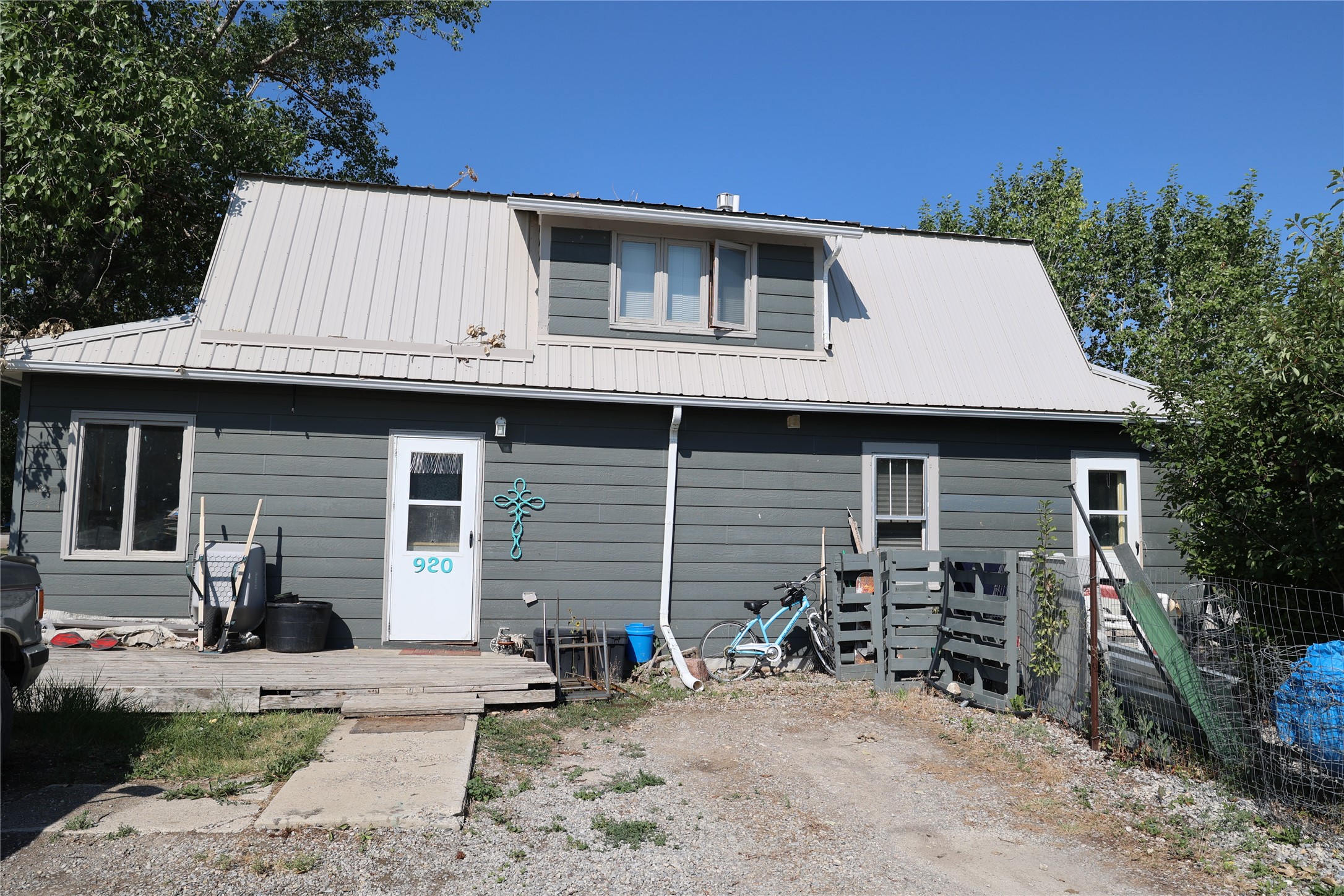 920 5th Street Property Photo 3