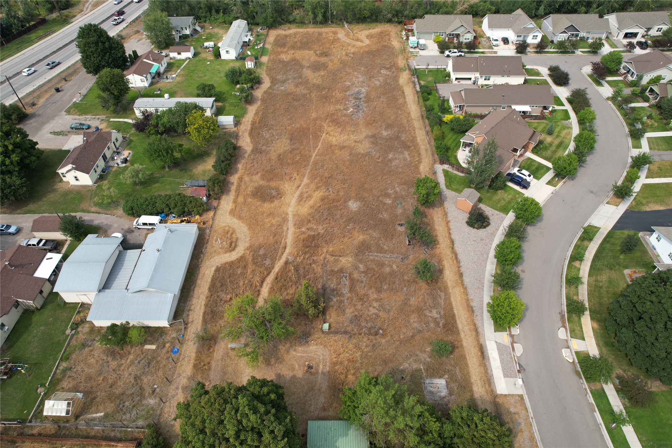 2348 River Road Property Photo 6