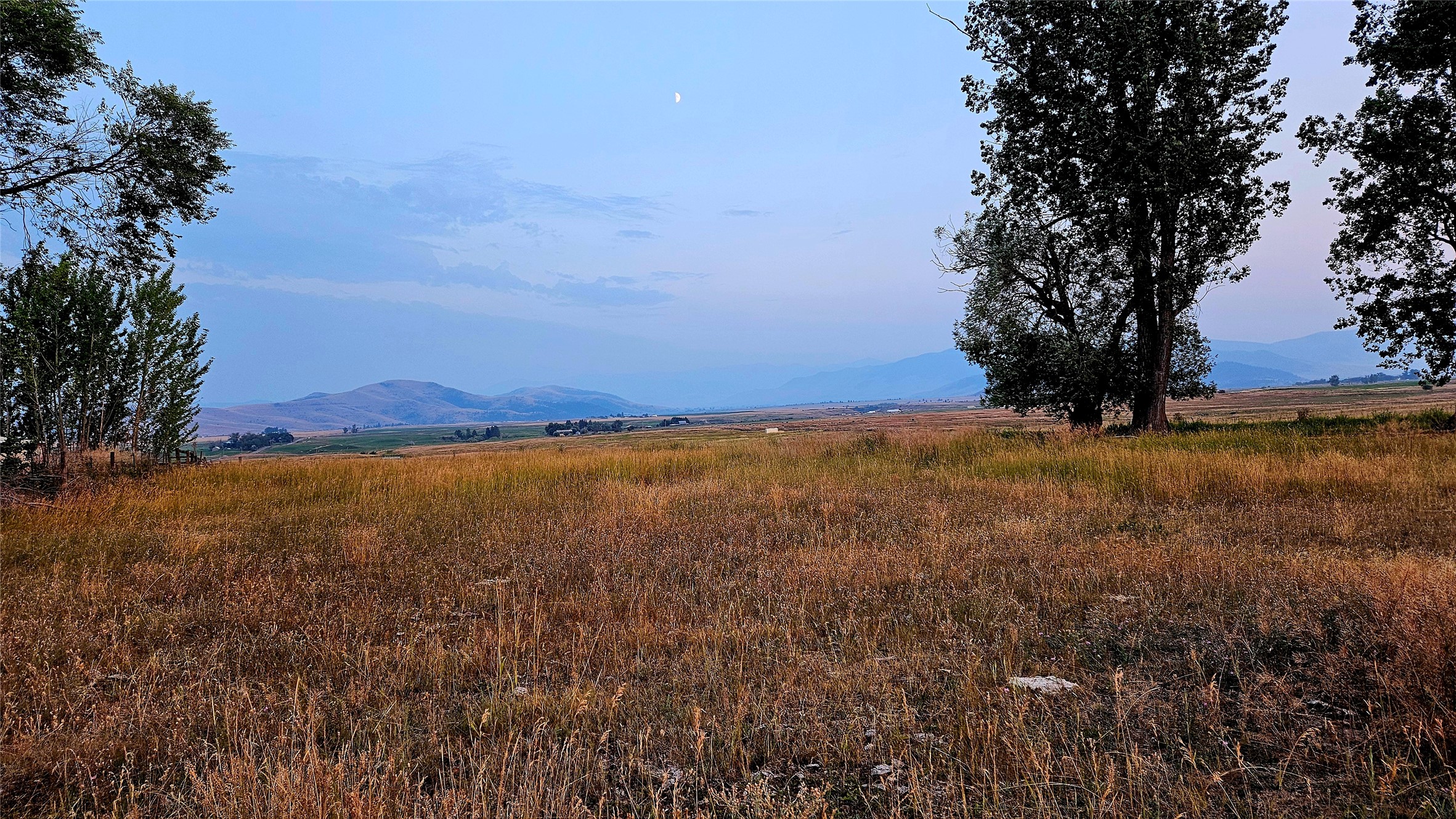 Nkn Round Butte Road Property Photo 5