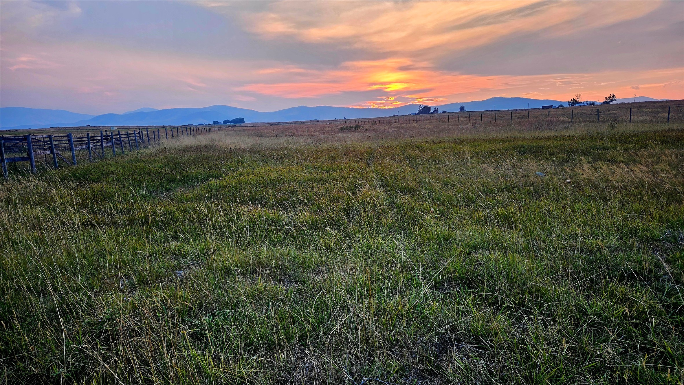 Nkn Round Butte Road Property Photo 6