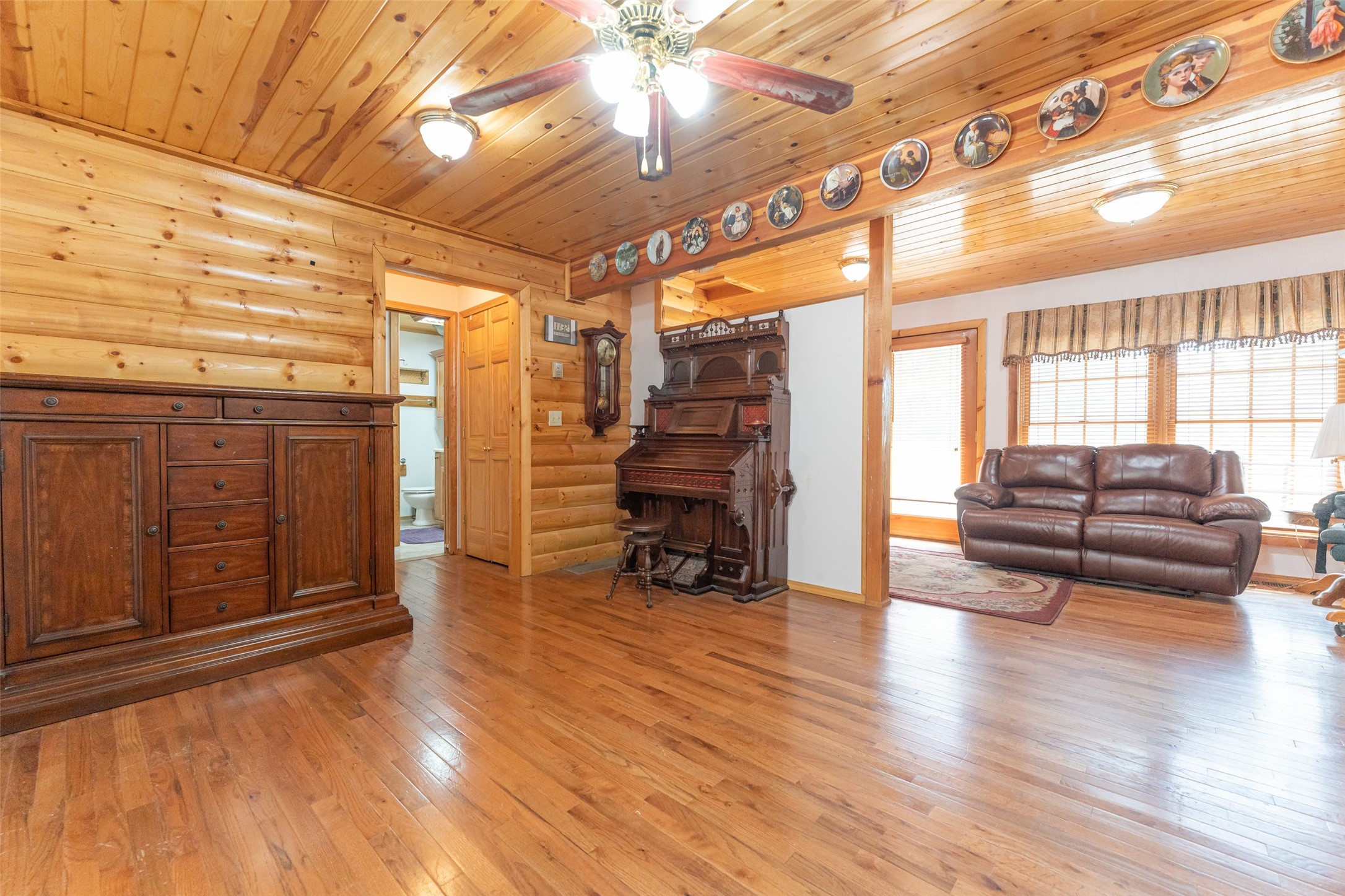 659 Us Highway 2 E Property Photo 14