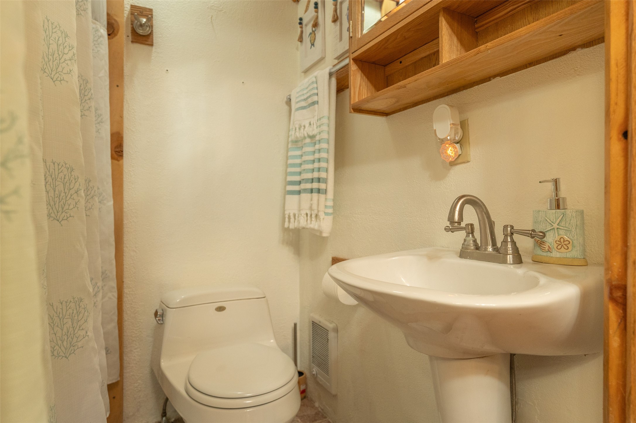 659 Us Highway 2 E Property Photo 65