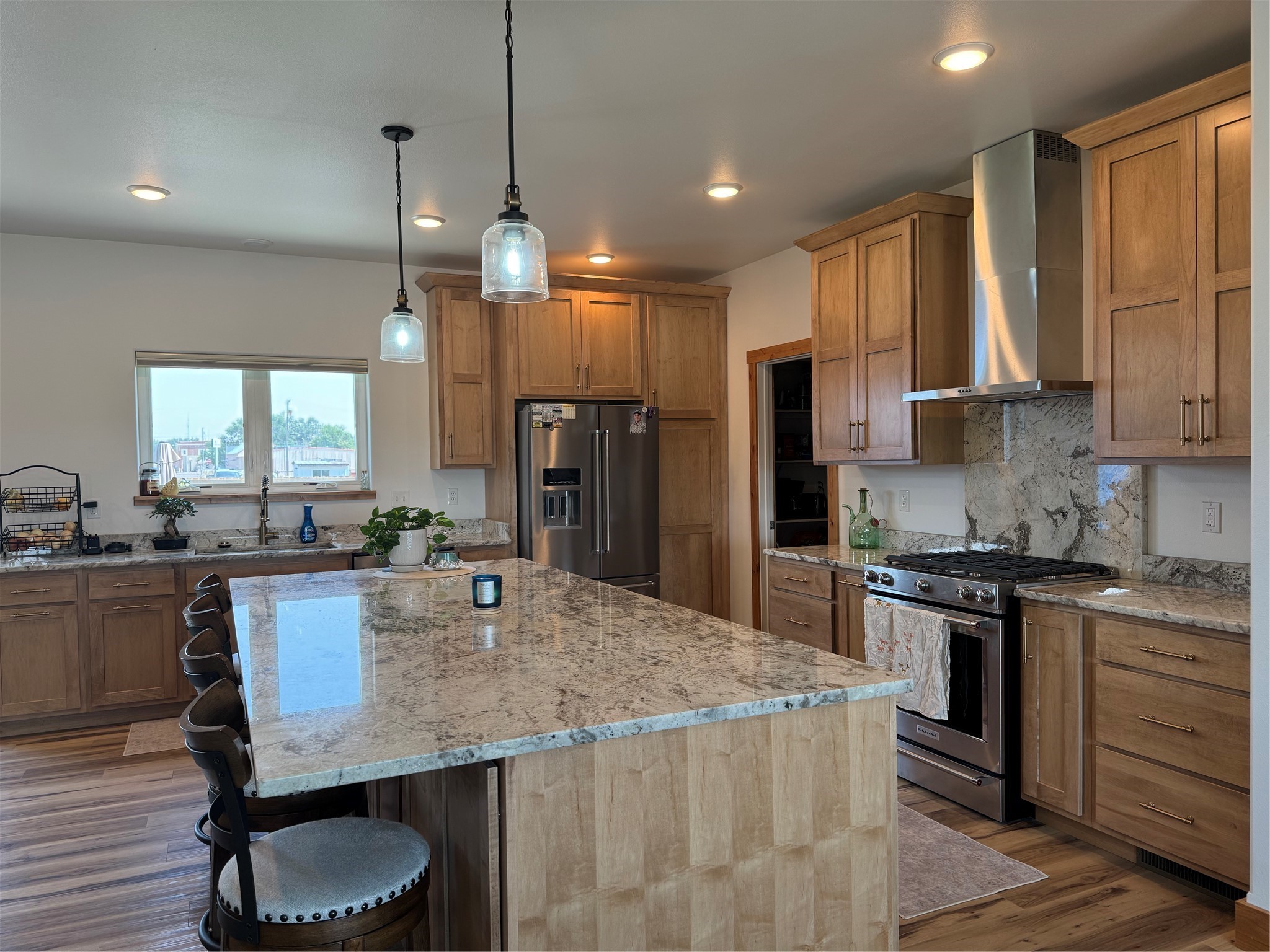 123 2nd Street W Property Photo 8