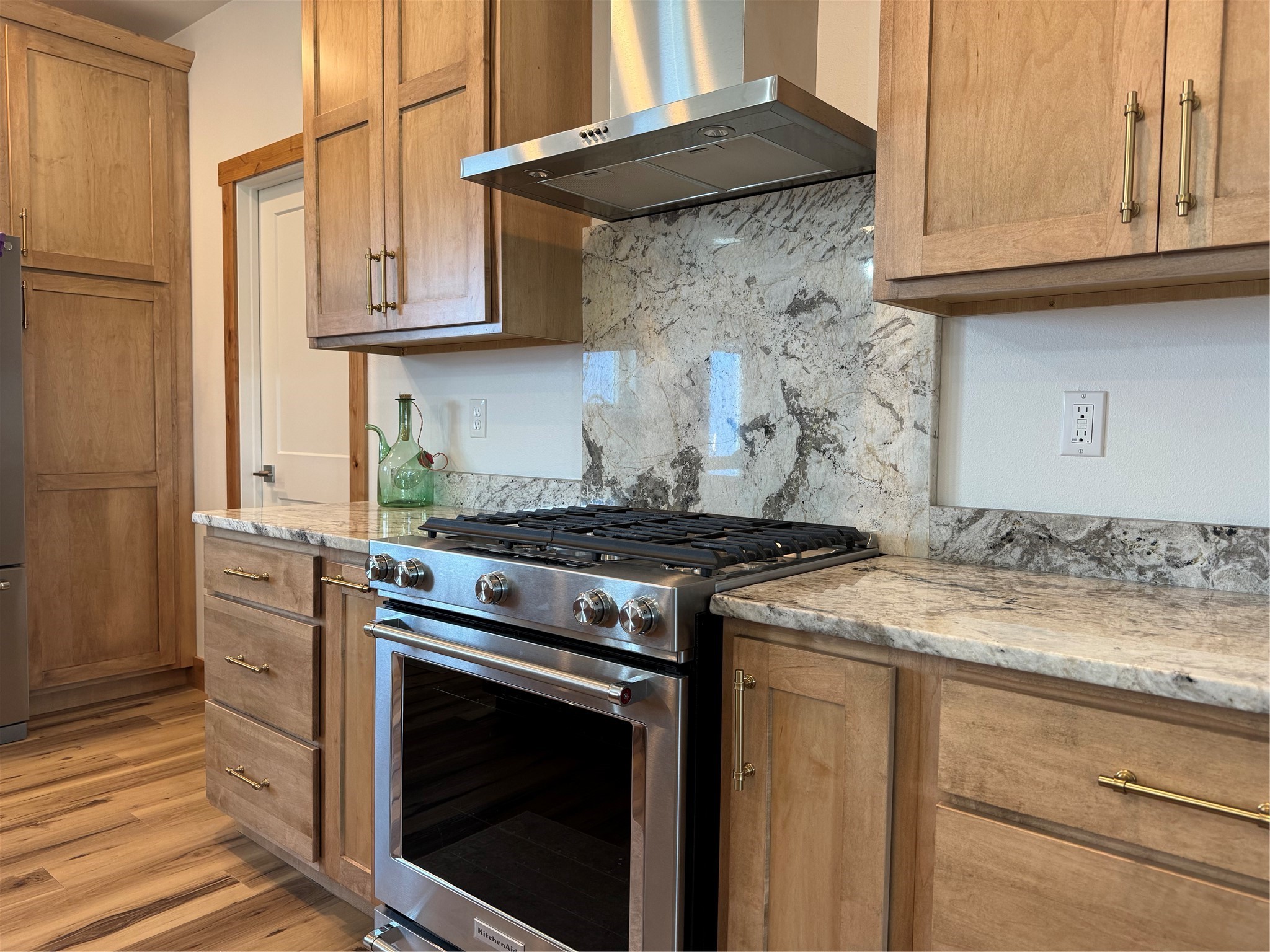 123 2nd Street W Property Photo 9