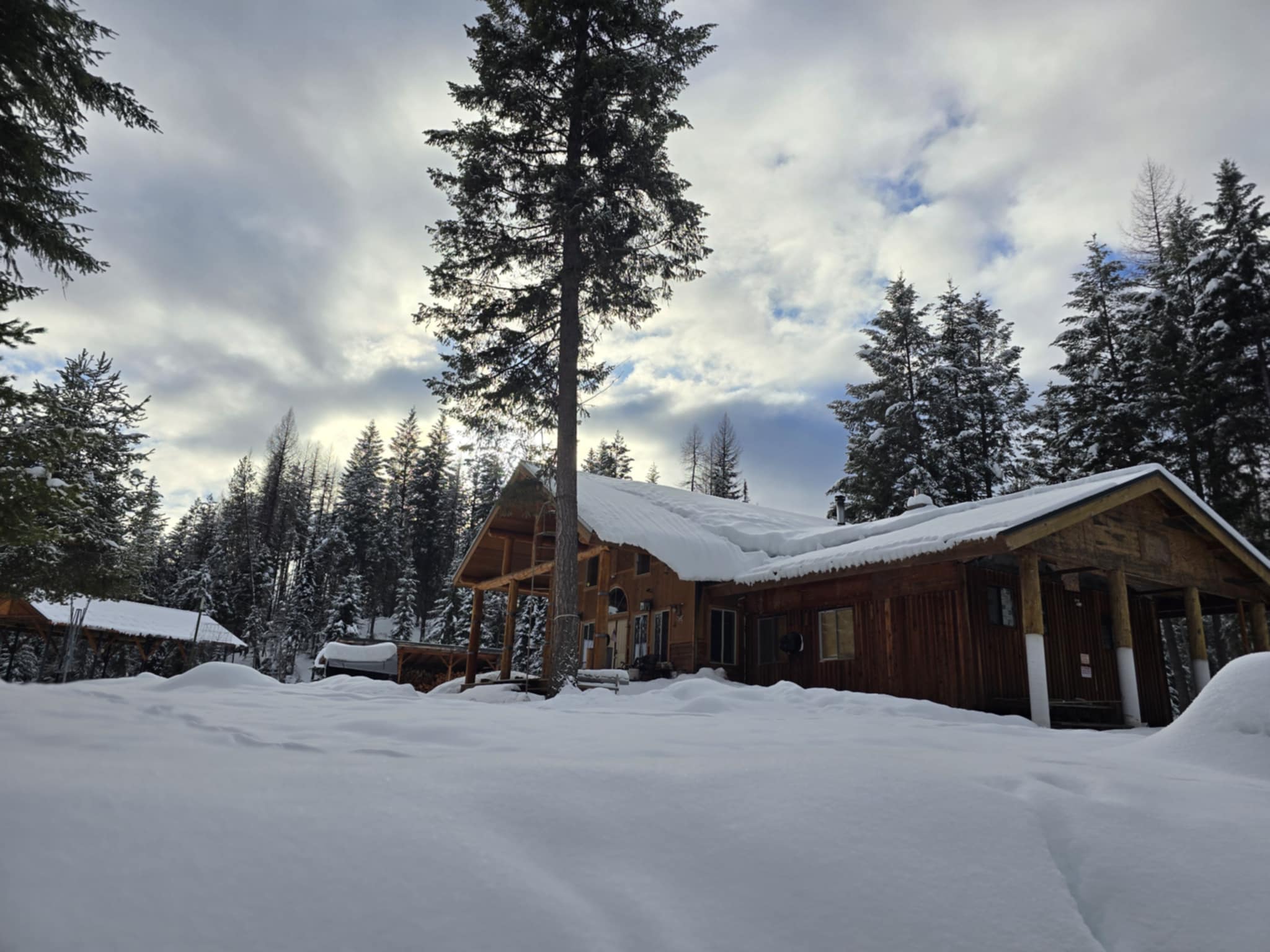 38048 Yaak River Road Property Photo