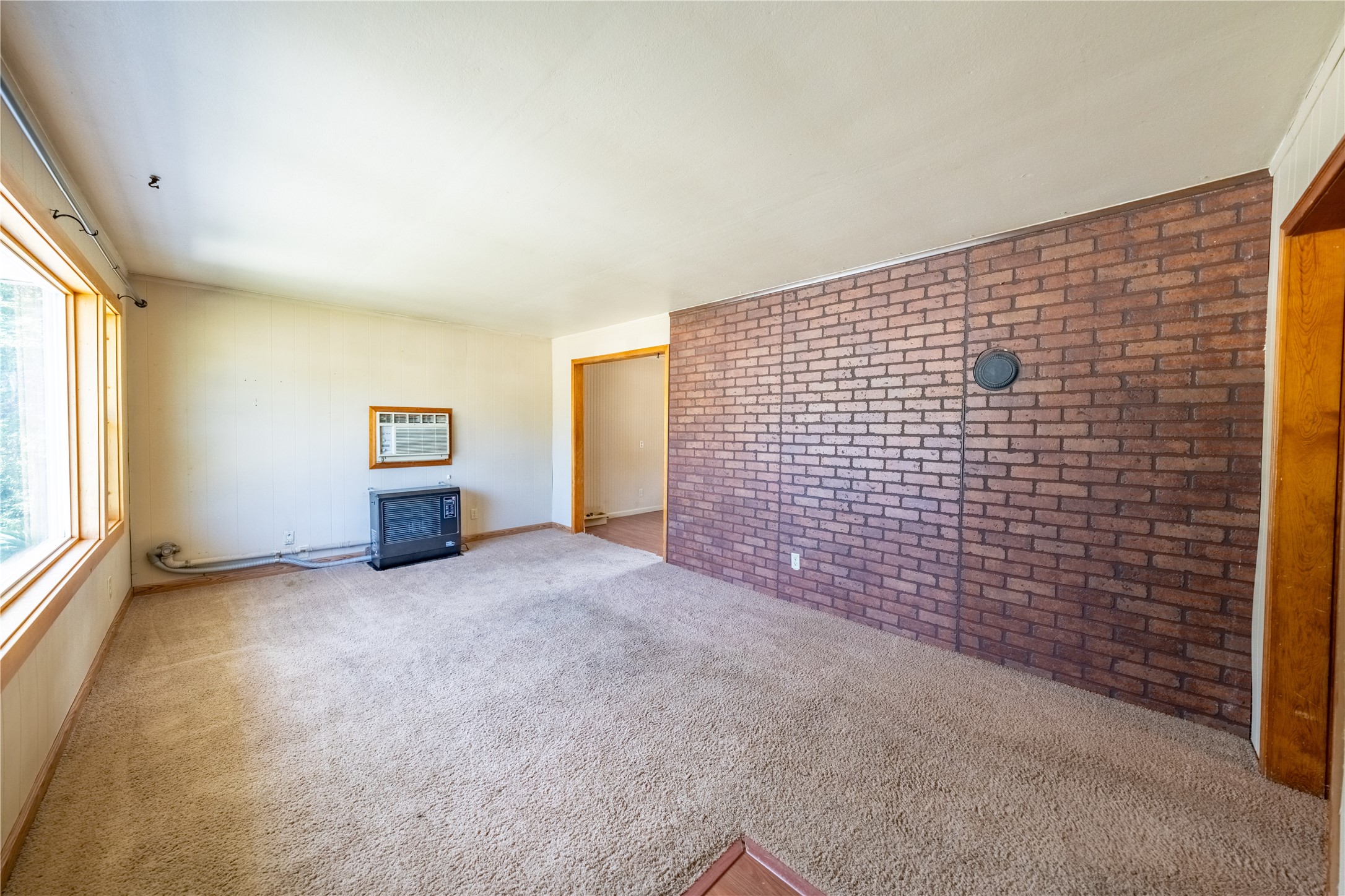 519 W 4th Street Property Photo 17