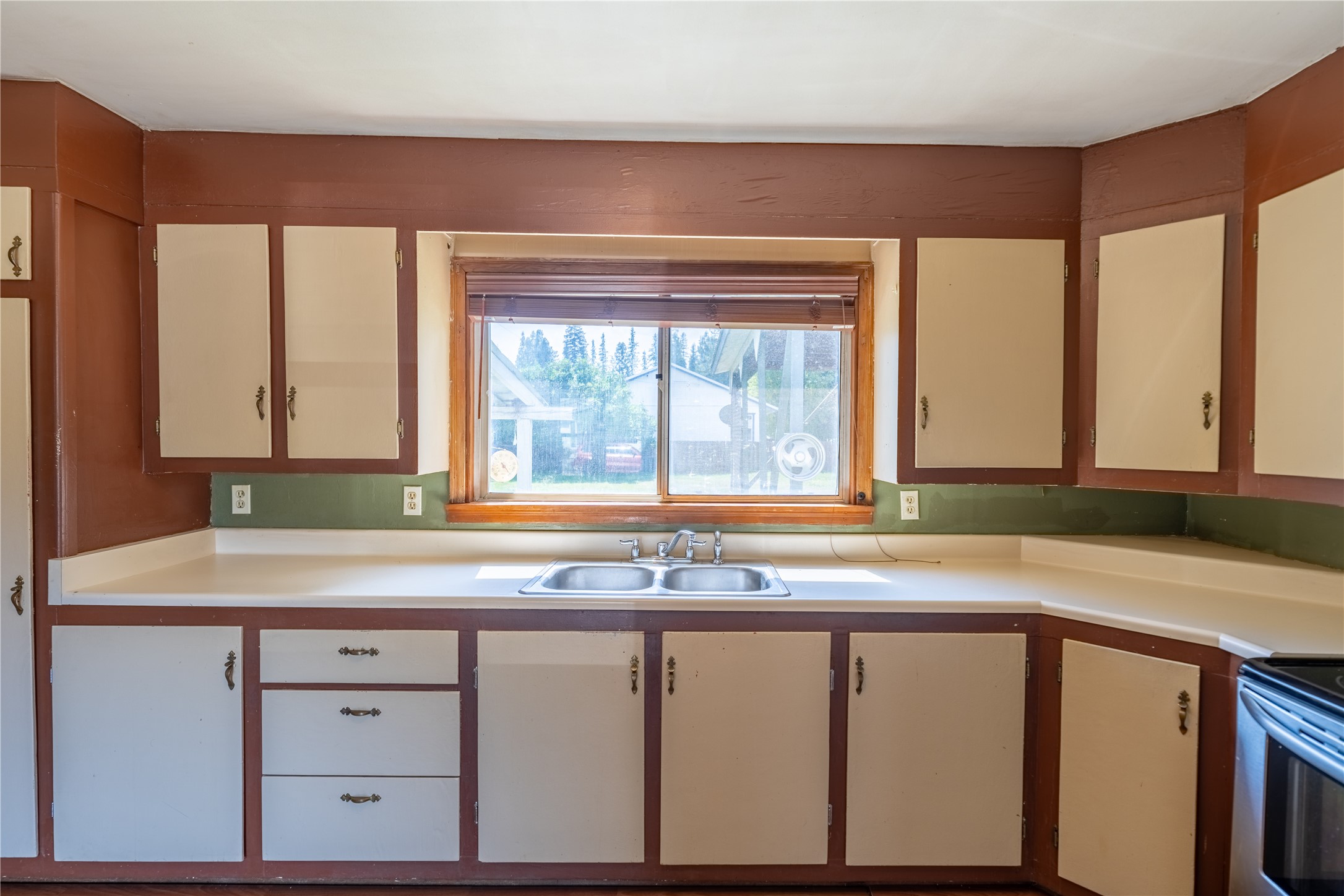 519 W 4th Street Property Photo 18