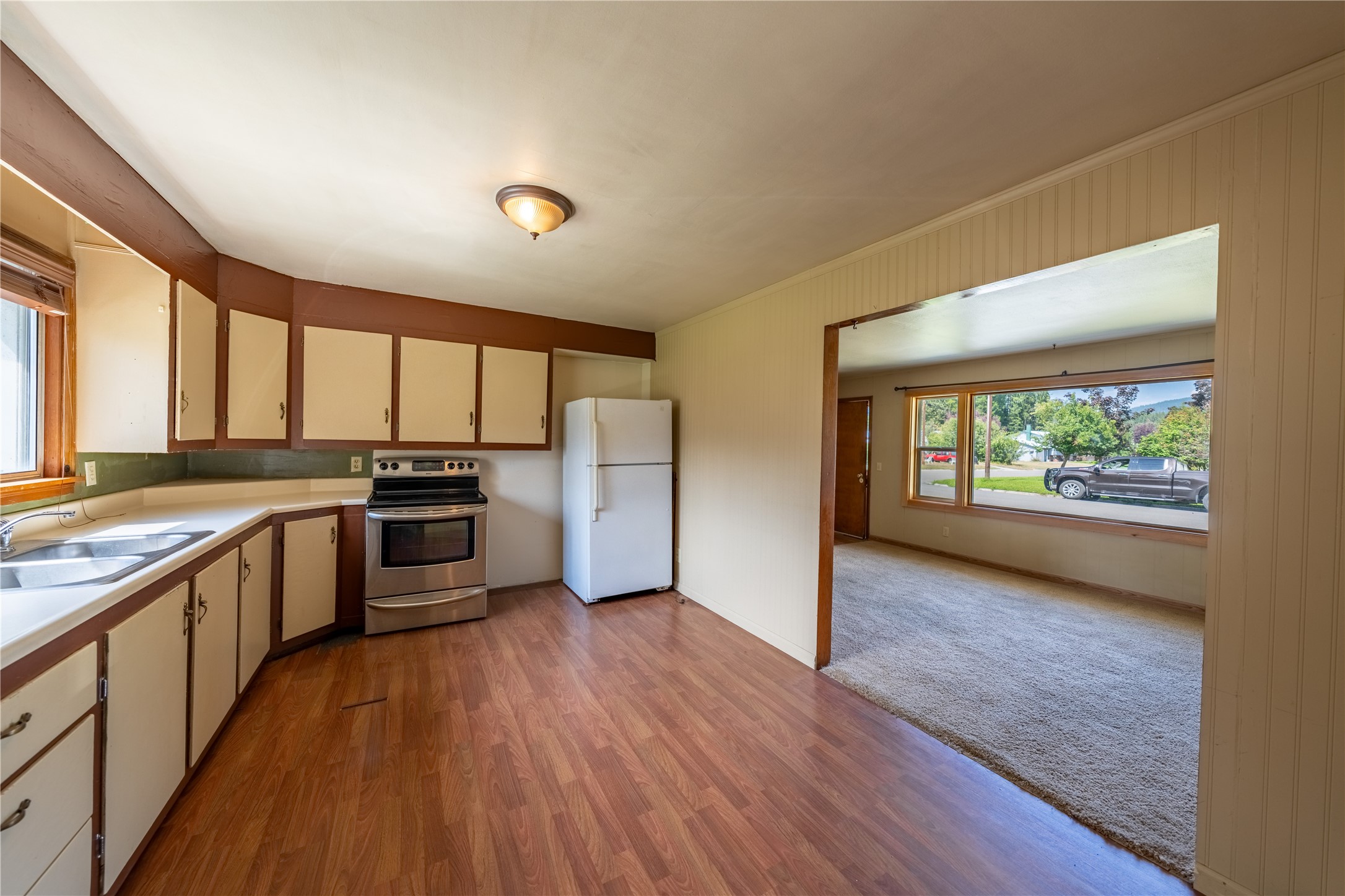519 W 4th Street Property Photo 20