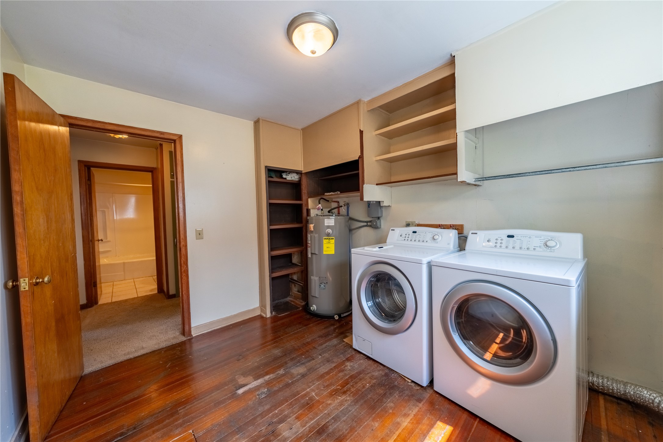 519 W 4th Street Property Photo 24