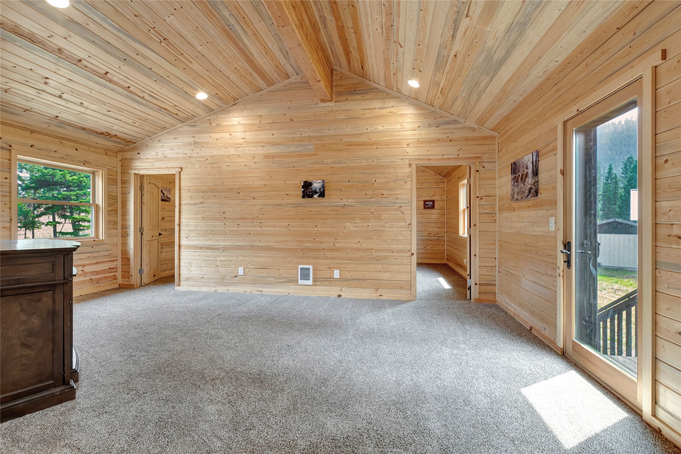962 Emerald Lake Loop Property Photo 26