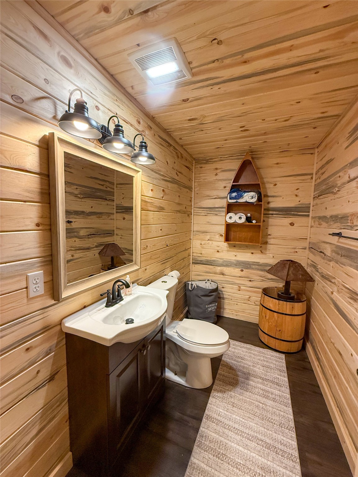 962 Emerald Lake Loop Property Photo 37