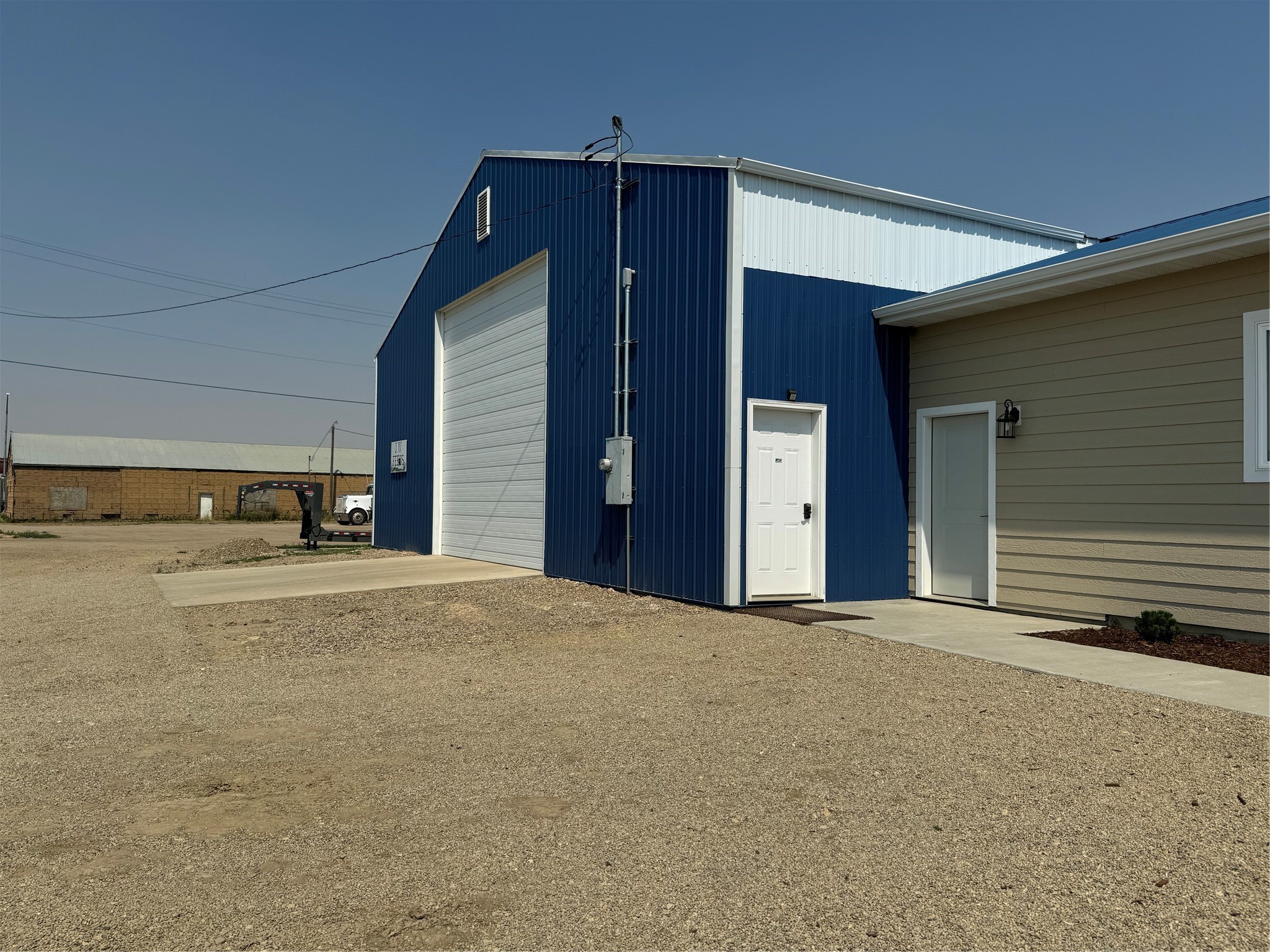 123 2nd Street W Property Photo 1
