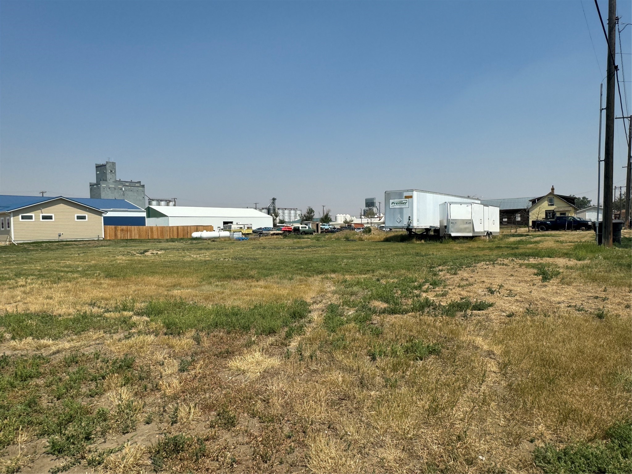 123 2nd Street W Property Photo 14