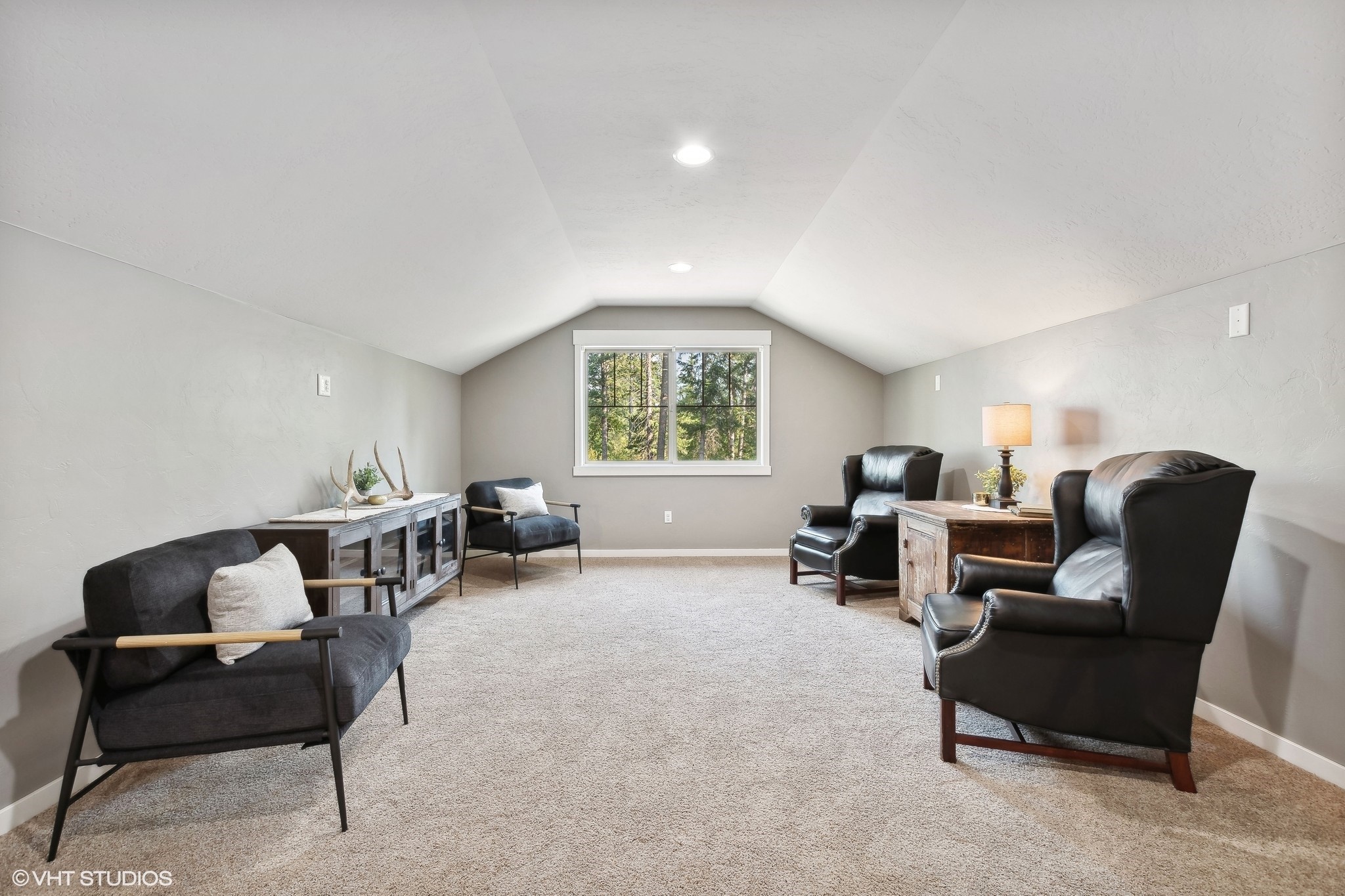 216 Tavern Lane Property Photo 40