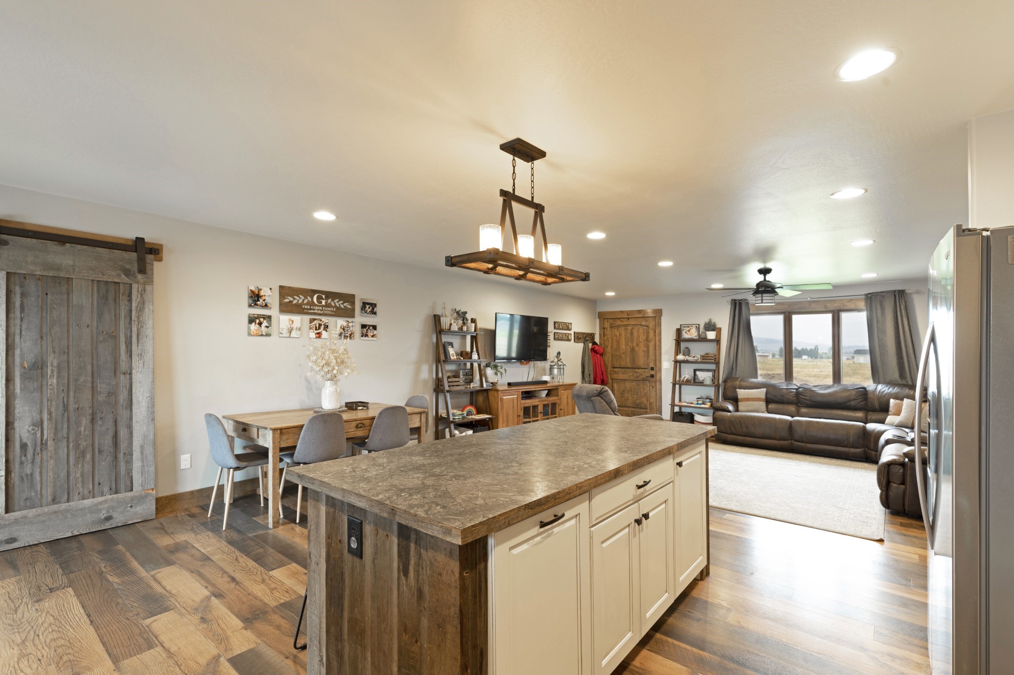 4539 Coolidge Court Property Photo 13