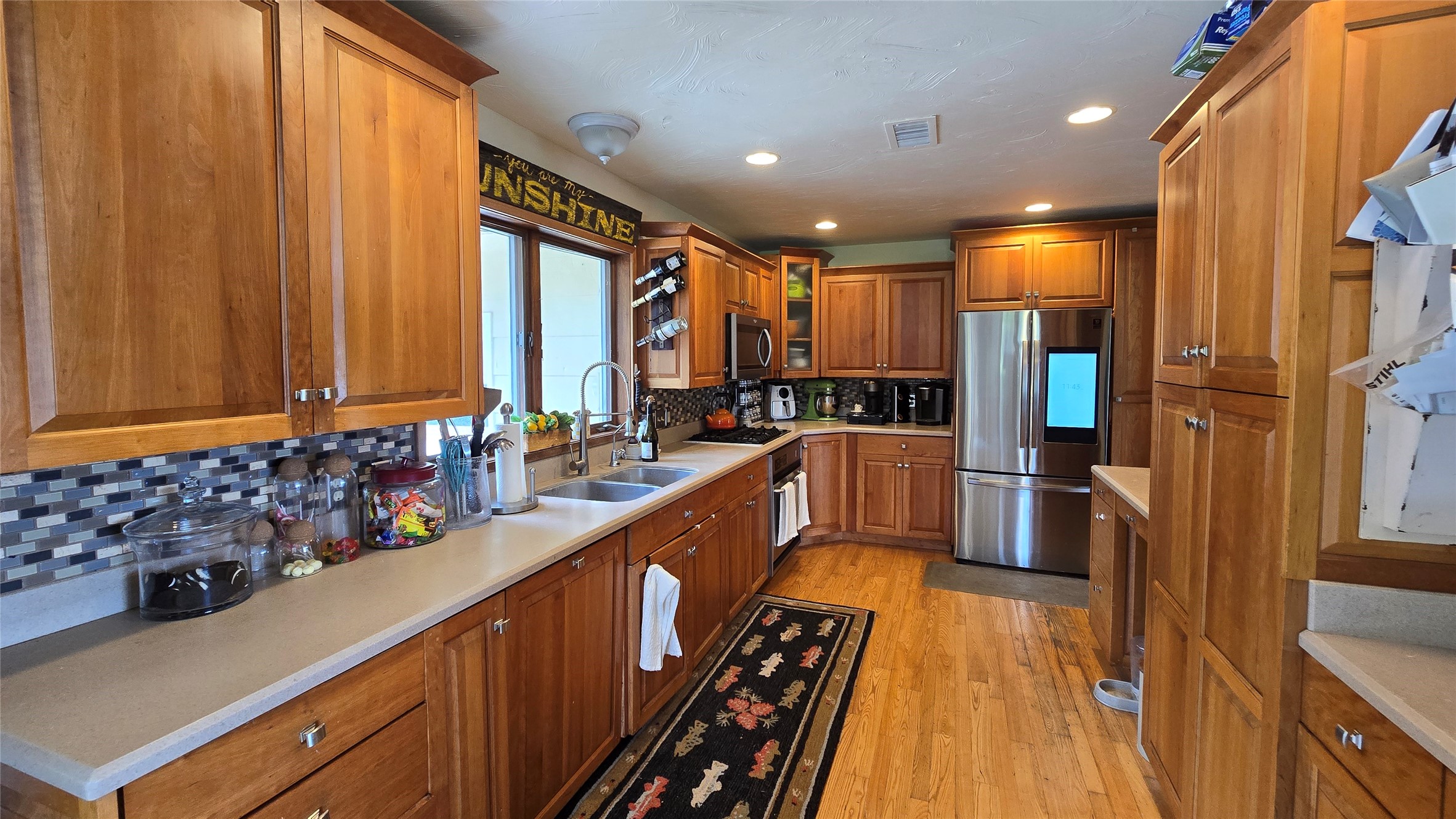 202 Lakeshore Drive Property Photo 10