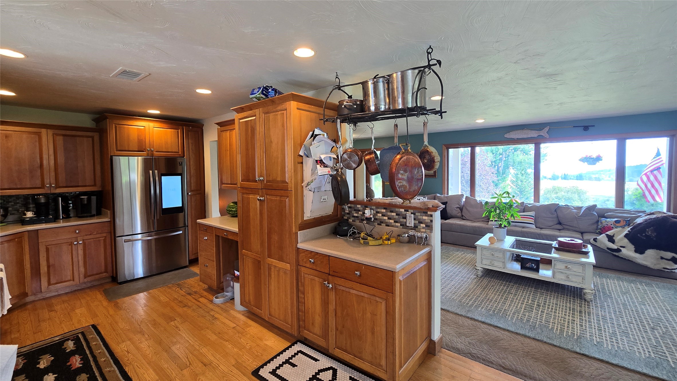 202 Lakeshore Drive Property Photo 11