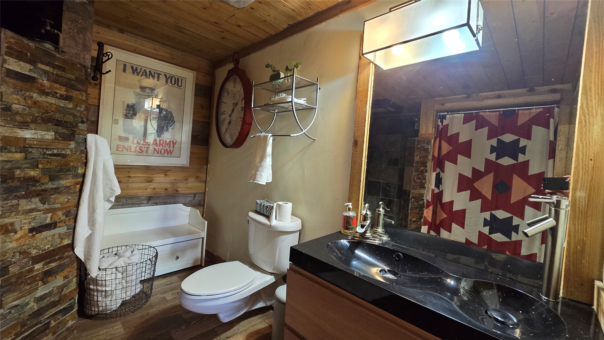 202 Lakeshore Drive Property Photo 25