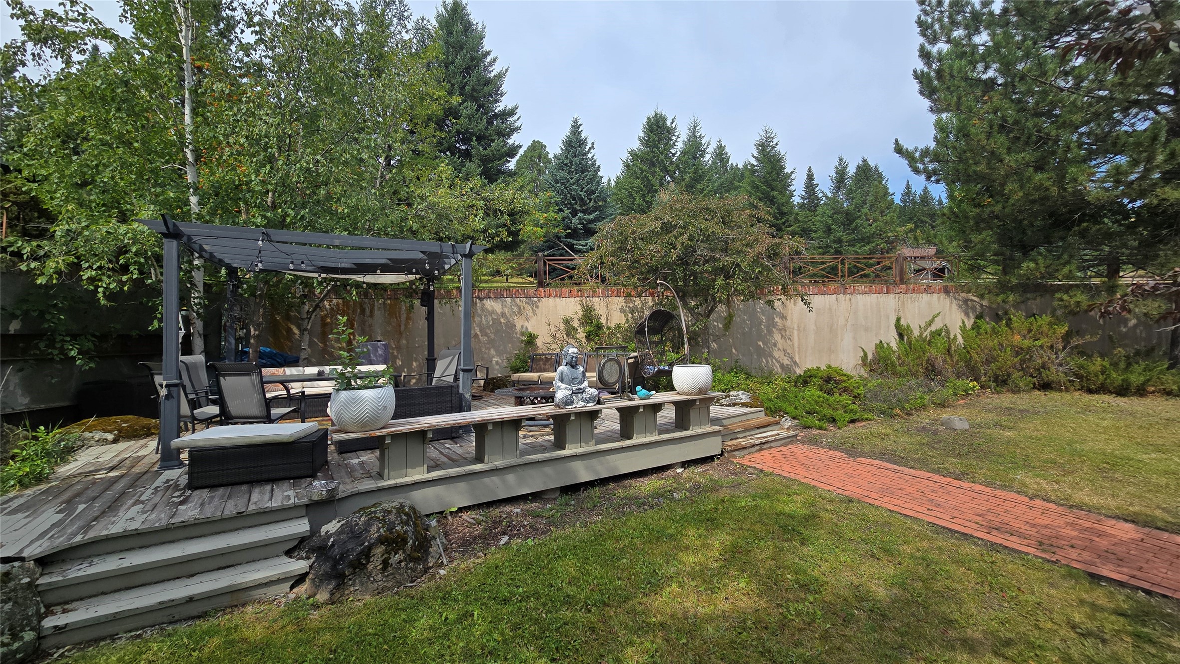 202 Lakeshore Drive Property Photo 30