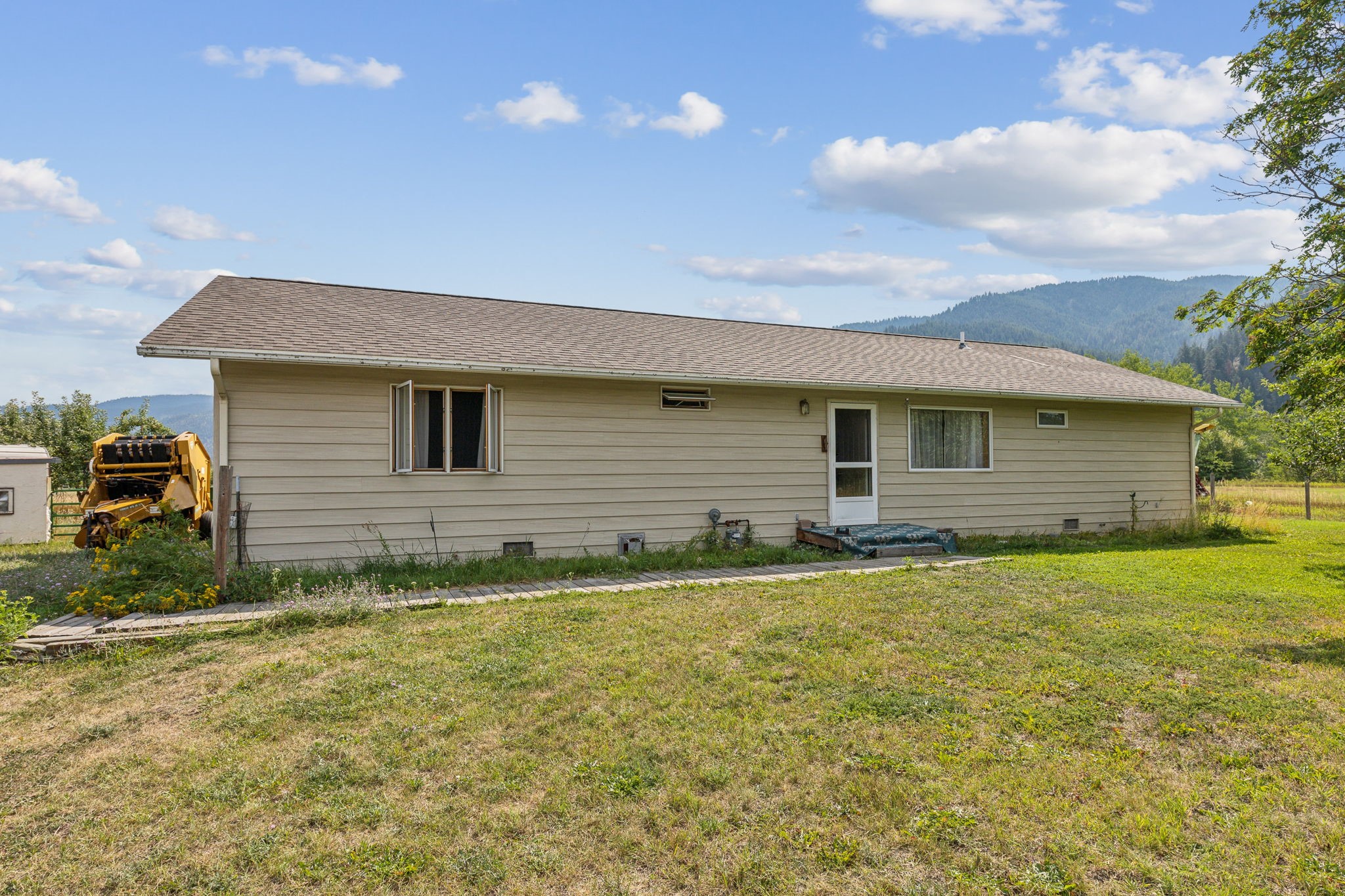 11055 Silver Street Property Photo 10