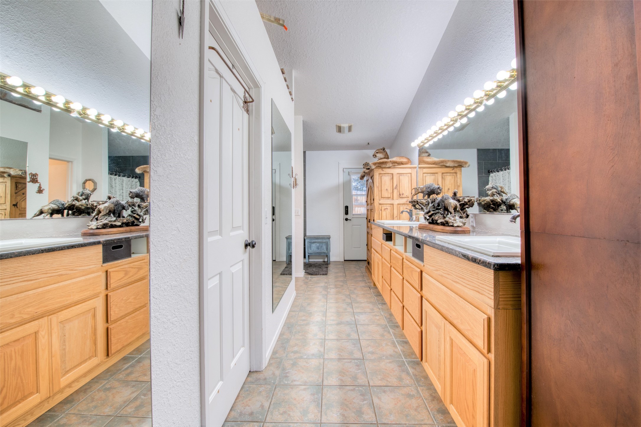 1130 S 1st Street Property Photo 42