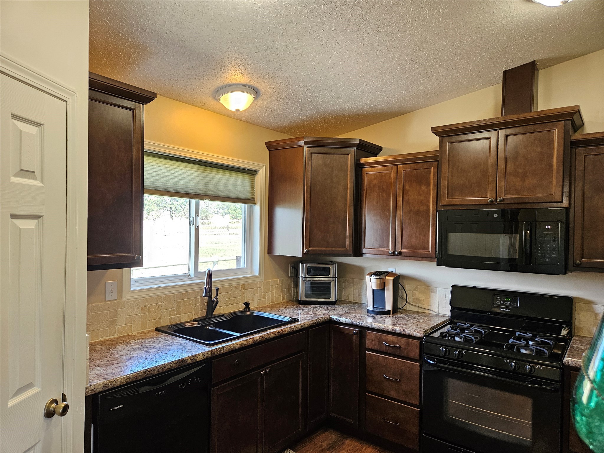 68 Brookhollow Lane Property Photo 16