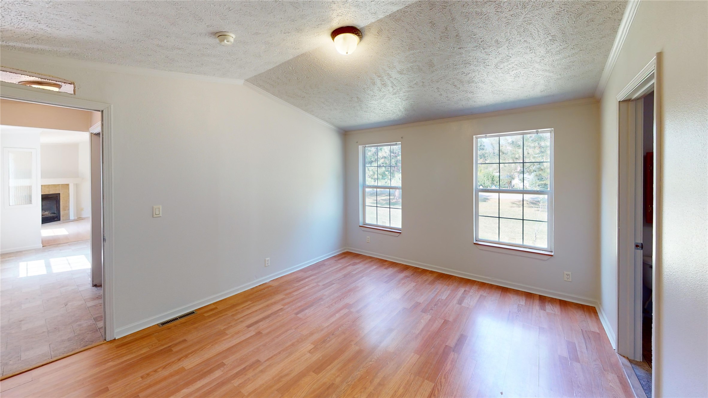 48 Country Lane Property Photo 13
