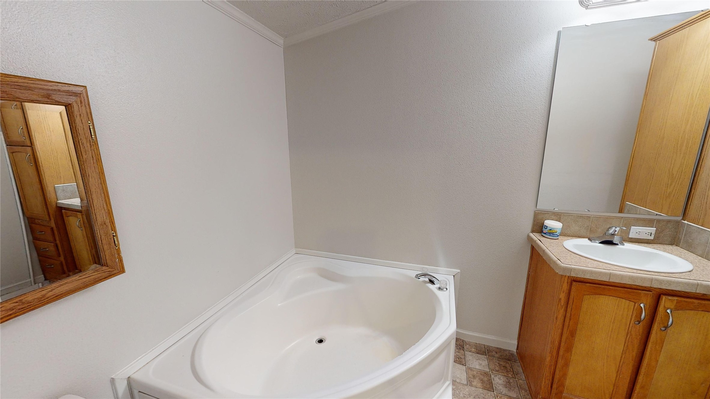 48 Country Lane Property Photo 22