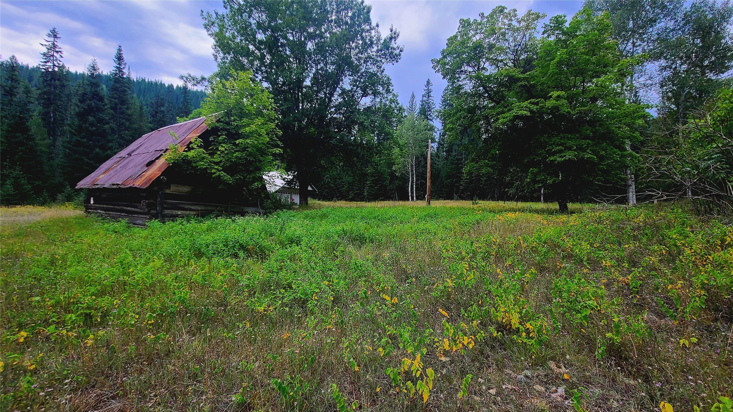 10689 Yaak River Road Property Photo 42