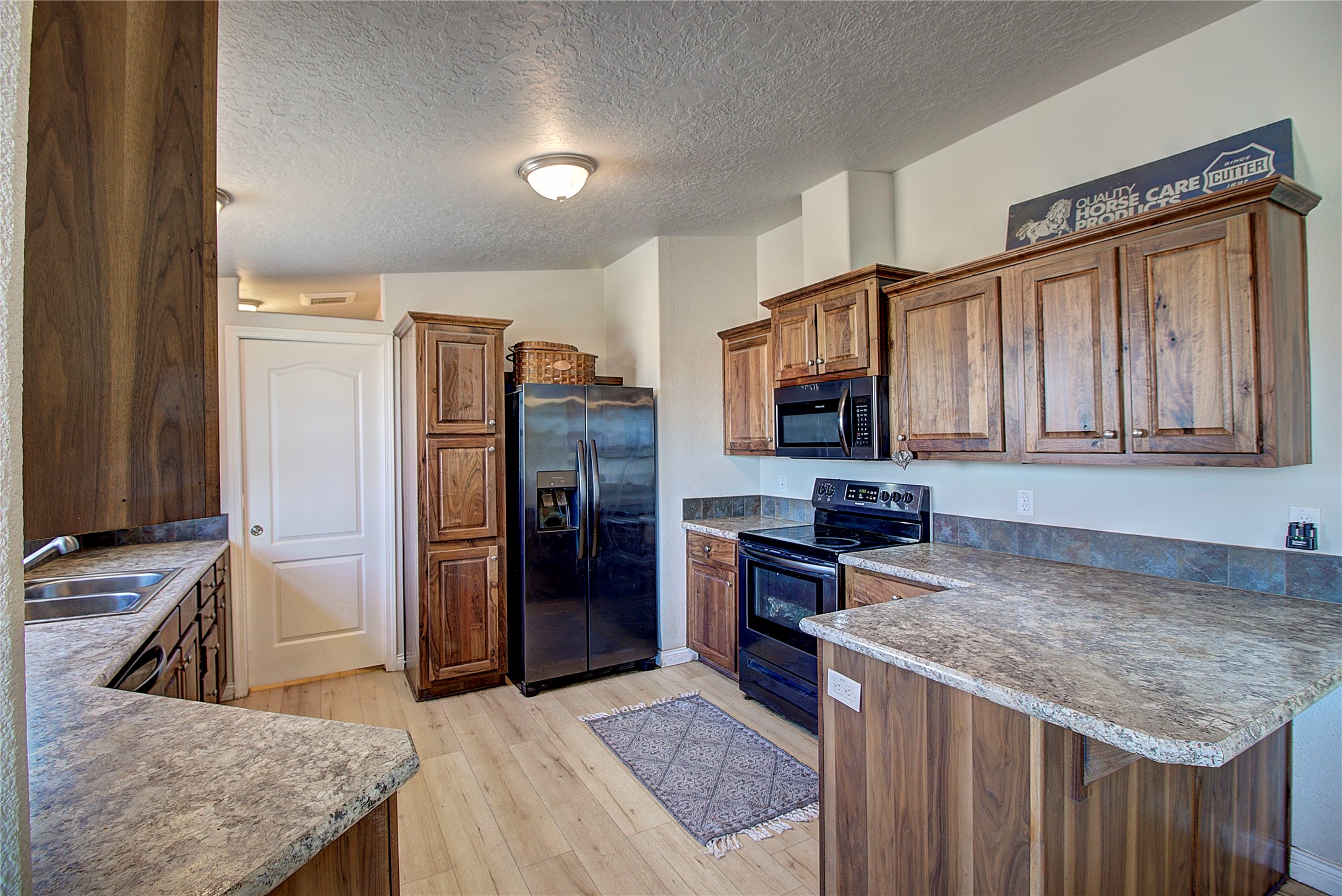 33513 Airport Road Property Photo 11
