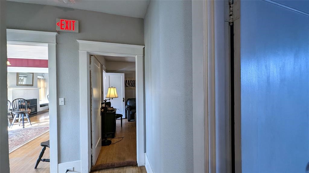 300 1st Avenue E Property Photo 21