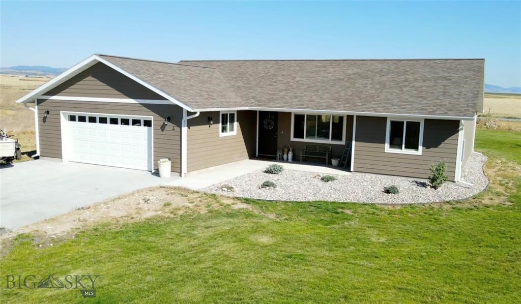 4 Fraker Loop Property Photo 1
