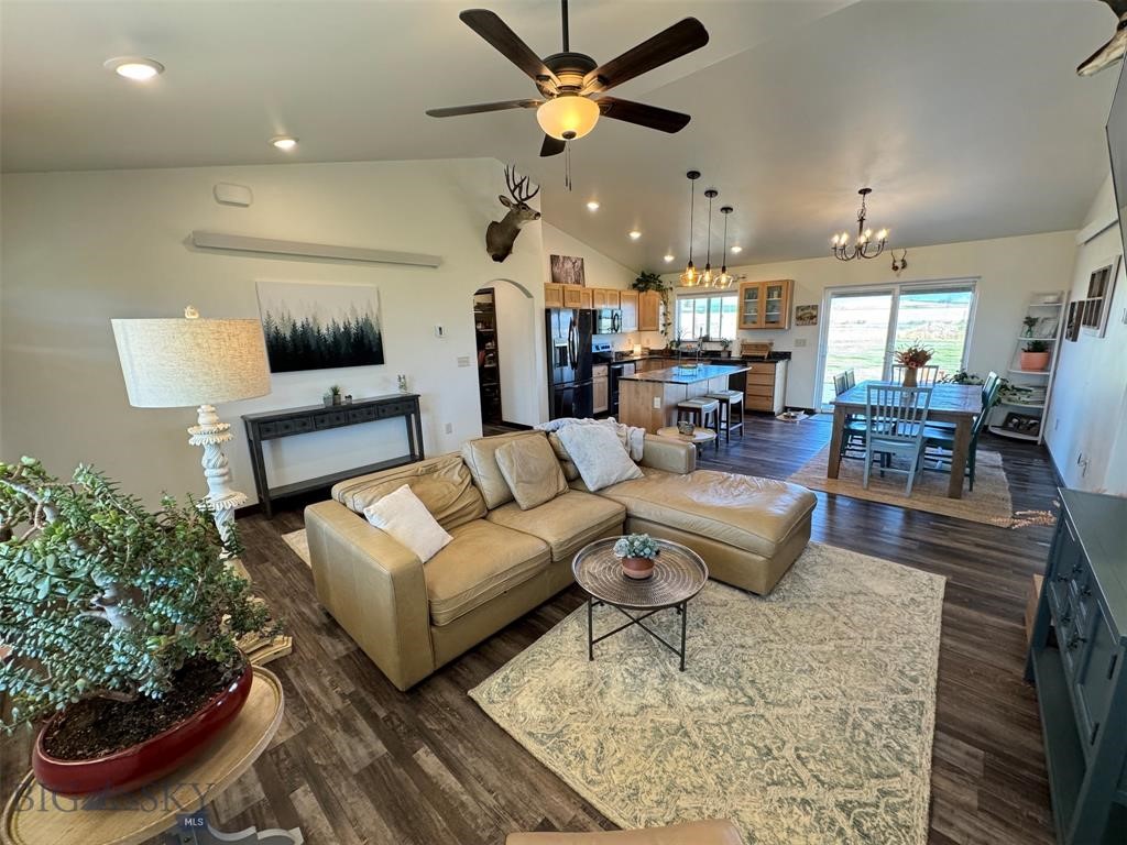 4 Fraker Loop Property Photo 5