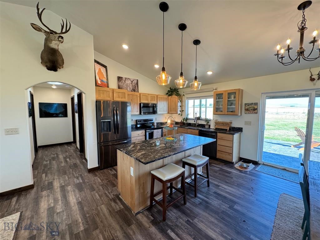 4 Fraker Loop Property Photo 8