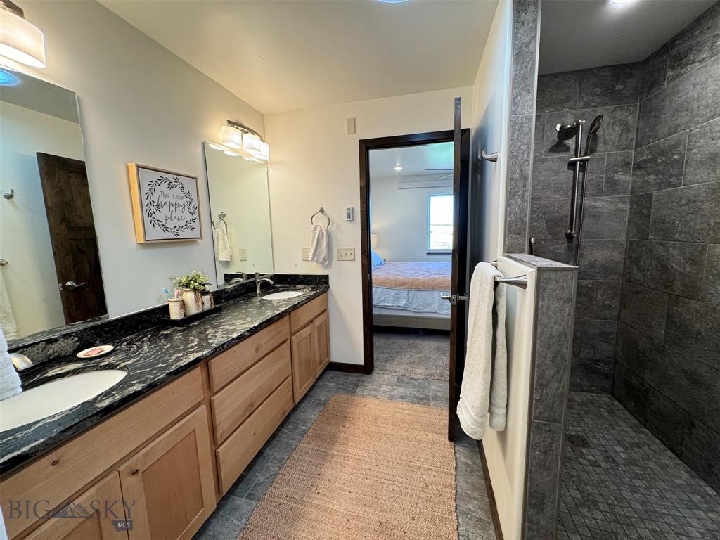 4 Fraker Loop Property Photo 17